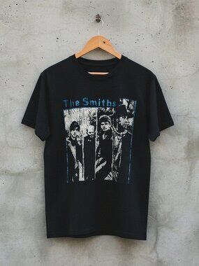 🖤 Vintage Indie Rock Band Photo Graphic Tee | Retro 80s 90s Music Fan Gift Shir